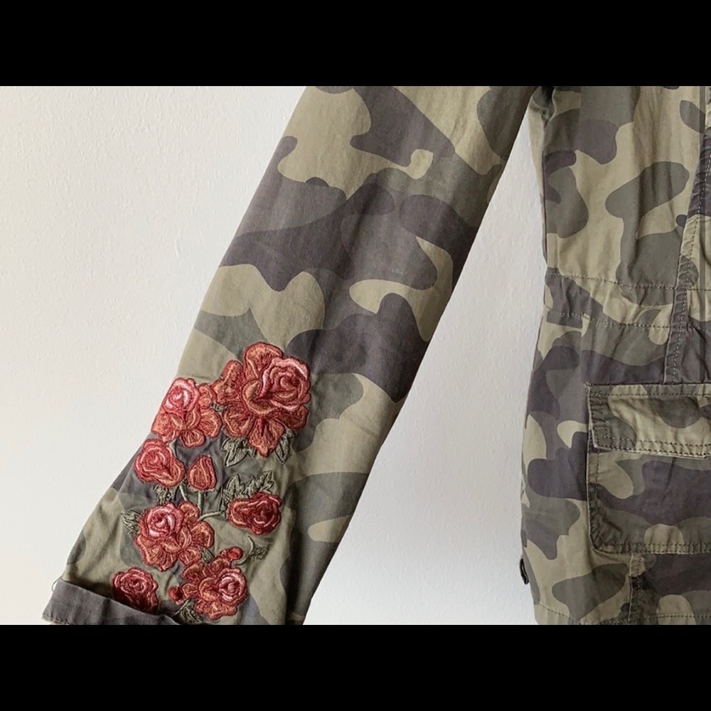 Embroidered camo jacket - Picture 3 of 5